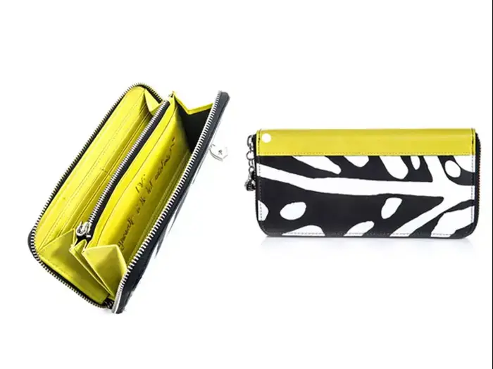 ארנק של DIANE VON FURSTENBERG ל- MATCHFASHION, 141 לישט (יח"צ) ארנק של DIANE VON FURSTENBERG ל- MATCHFASHION, 141 לישט (יח"צ)