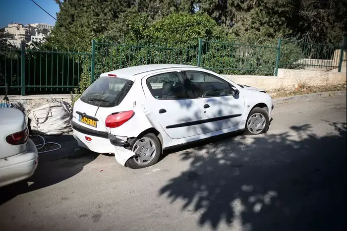 תג מחיר באבו גוש. יוני 2013 (נועם מושקוביץ) תג מחיר באבו גוש. יוני 2013 (נועם מושקוביץ)