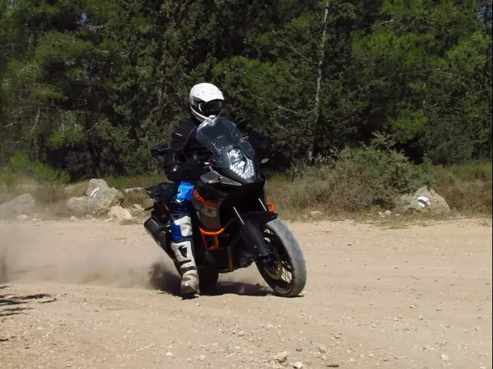 מבחן אופנוע שטח KTM אדוונצ'ר 1200 (קובי ליאני) מבחן אופנוע שטח KTM אדוונצ'ר 1200 (קובי ליאני)