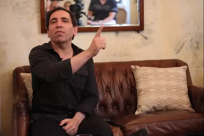מוחסן מחמלבאף (יואב דודקביץ') מוחסן מחמלבאף (יואב דודקביץ')