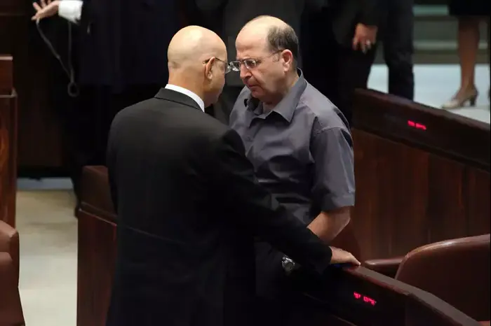 אבישי ברוורמן ומשה(בוגי) יעלון. יולי 2013 (יואב דודקביץ')