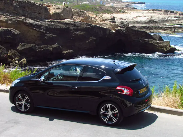 פיג'ו 208 GTI (קובי ליאני)