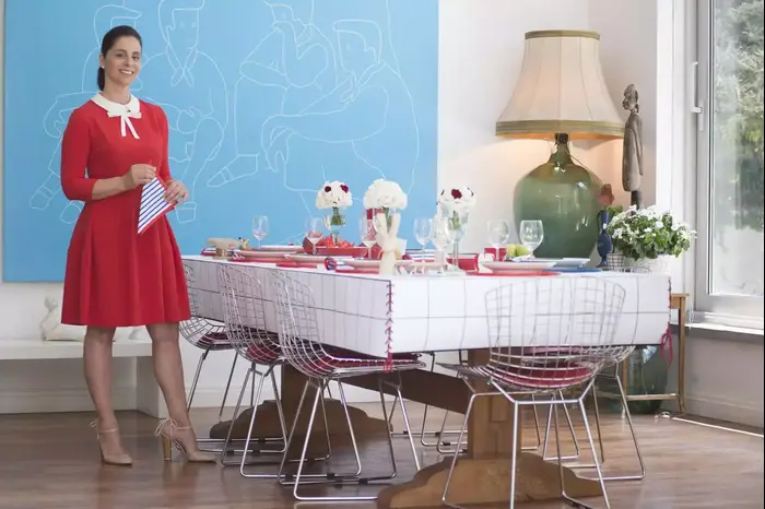 שולחן חג בעיצוב שרית שני חי, 2013 (נמרוד סונדרס) שולחן חג בעיצוב שרית שני חי, 2013 (נמרוד סונדרס)