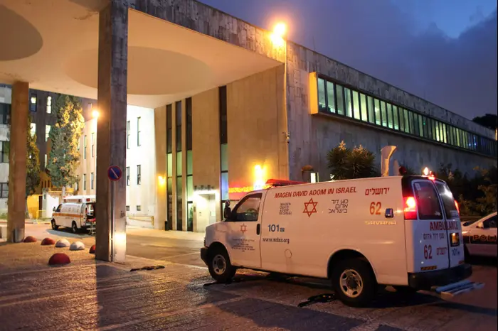 בבית החולים "הדסה", הר הצופים, המטפל בתינוקת שננטשה בירושלים (יואב דודקביץ') בבית החולים "הדסה", הר הצופים, המטפל בתינוקת שננטשה בירושלים (יואב דודקביץ')