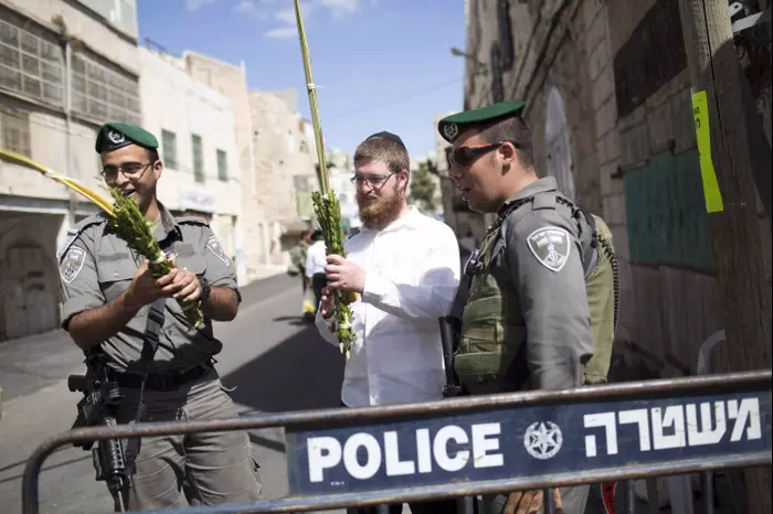 חברון יום לאחר פיגוע הירי והרג חייל (טלי מאייר ) חברון יום לאחר פיגוע הירי והרג חייל (טלי מאייר )