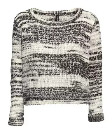 סוודר אפור של H&M (אתר רשמי , www.hm.com) סוודר אפור של H&M (אתר רשמי , www.hm.com)