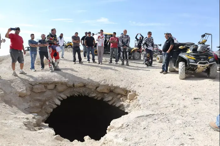 טיול מועדון BRP במדבר יהודה עם טרקטורונים וקומנדרים. נובמבר 2013 (יח"צ , תומר פדר) טיול מועדון BRP במדבר יהודה עם טרקטורונים וקומנדרים. נובמבר 2013 (יח"צ , תומר פדר)