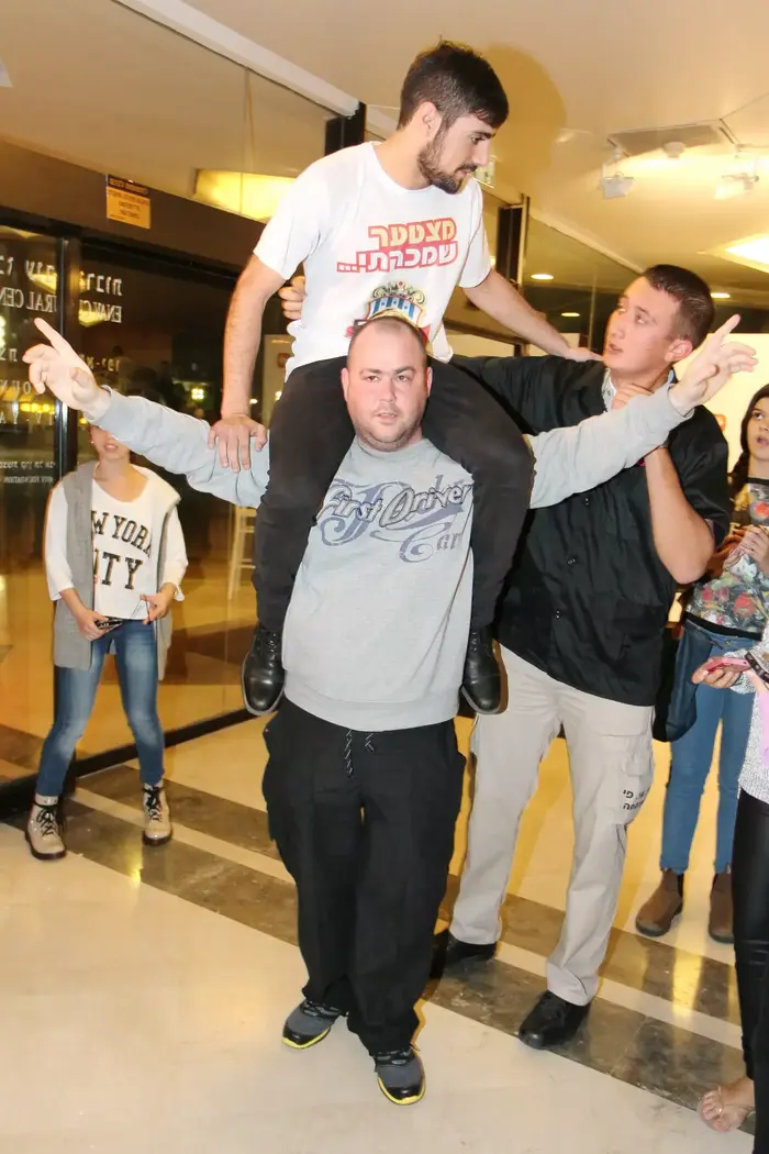 ג'קי אזולאי (ראובן שניידר) ג'קי אזולאי (ראובן שניידר)