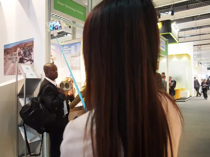 סלפי, selfie, חצובה לסמארטפון, MWC 2014 ברצלונה, Winners'sun (יח"צ , ארז רונן) סלפי, selfie, חצובה לסמארטפון, MWC 2014 ברצלונה, Winners'sun (יח"צ , ארז רונן)