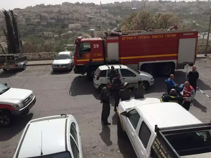 זירת דליפות הגז בירושלים, מרץ 2014 (יח"צ , כבאות והצלה ירושלים) זירת דליפות הגז בירושלים, מרץ 2014 (יח"צ , כבאות והצלה ירושלים)