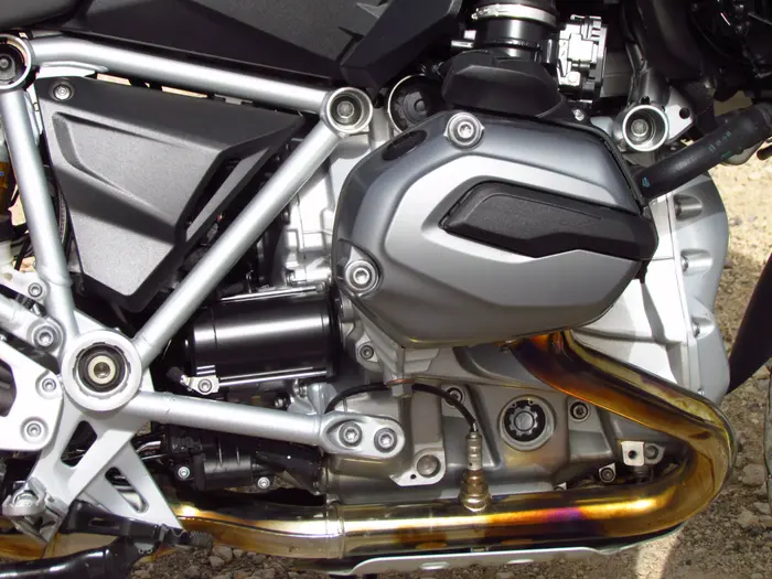 מבחן השוואתי ב.מ.וו R 1200 GS מול דוקאטי מולטיסטרדה 1200 S (קובי ליאני) מבחן השוואתי ב.מ.וו R 1200 GS מול דוקאטי מולטיסטרדה 1200 S (קובי ליאני)