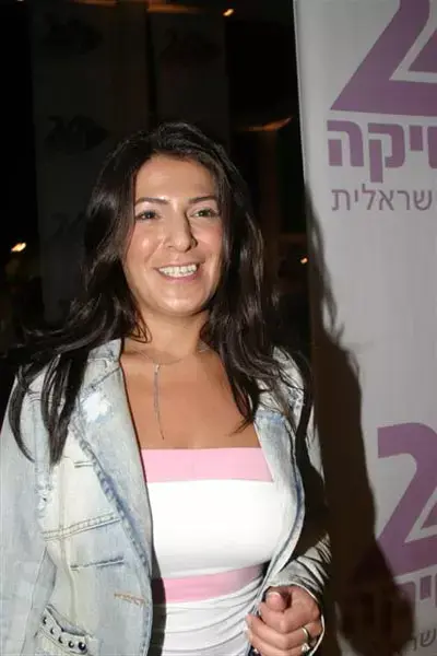 ענבל גבריאלי במסיבה של 24 (בוצ'צ'ו)
