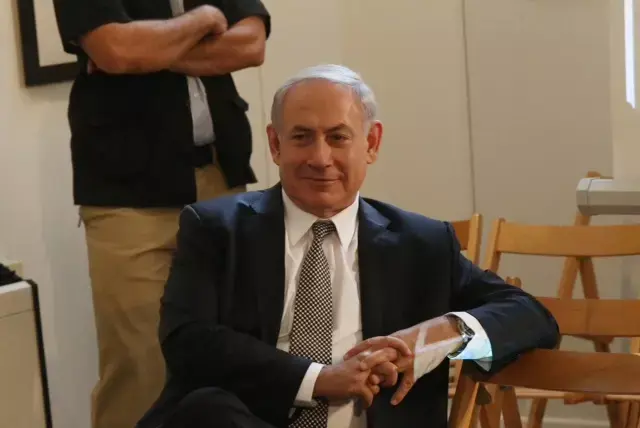הצהרה של בנימין נתניהו לרגל יום העצמאות ב בית דיזינגוף, תל אביב. מאי 2014 (מערכת וואלה! NEWS , מוטי קמחי) הצהרה של בנימין נתניהו לרגל יום העצמאות ב בית דיזינגוף, תל אביב. מאי 2014 (מערכת וואלה! NEWS , מוטי קמחי)