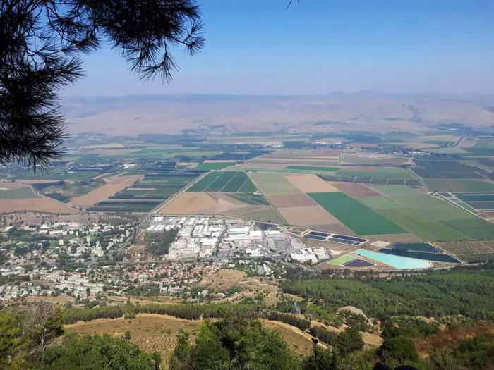 עמק החולה מבט מאתר צוק מנרה (יח"צ , זיו ריינשטיין)