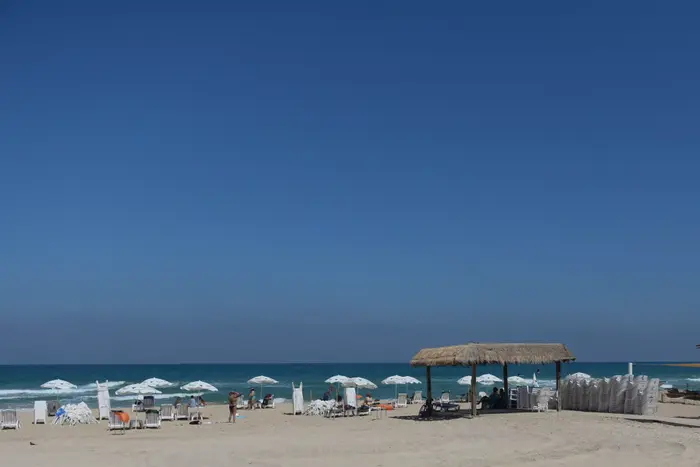 חוף תאיו בבת ים (בן קלמר) חוף תאיו בבת ים (בן קלמר)