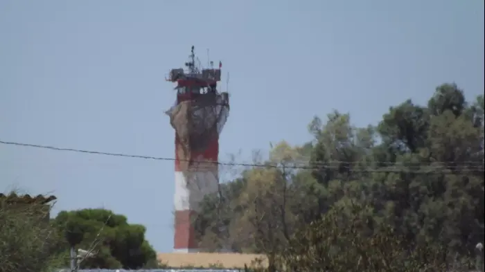 מגדל צבאי באזור כרם שלום (מערכת וואלה! NEWS , אמיר בוחבוט) מגדל צבאי באזור כרם שלום (מערכת וואלה! NEWS , אמיר בוחבוט)