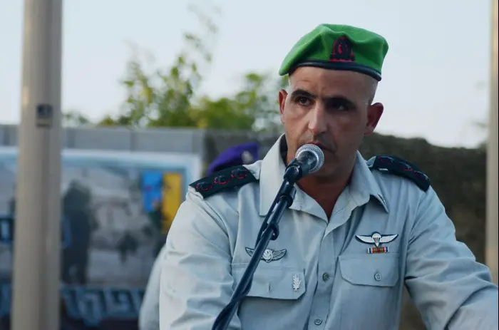 אל"ם עמוס הכהן (במחנה , יעל שלח) אל"ם עמוס הכהן (במחנה , יעל שלח)