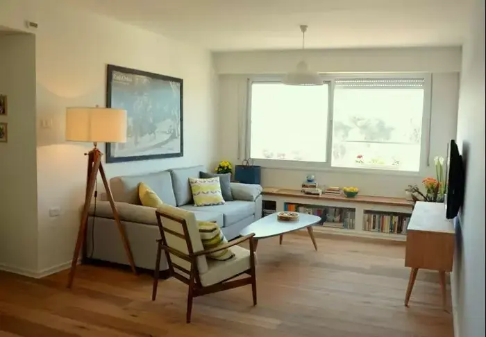 דירה עם נגיעות צהובות בנהריה בעיצוב תמר מנשה (בנין ודיור , תמר מנשה) דירה עם נגיעות צהובות בנהריה בעיצוב תמר מנשה (בנין ודיור , תמר מנשה)