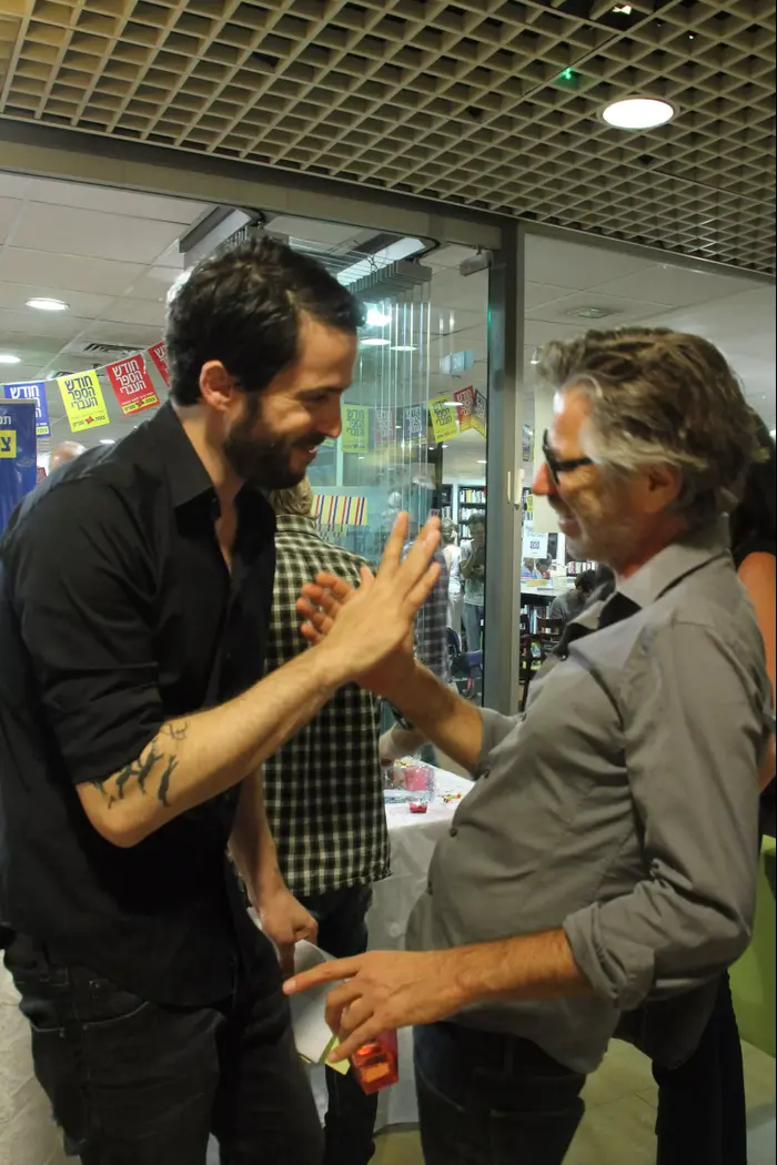 יובל בנאי, עידו רוזנבלום (יח"צ , עדו פרץ) יובל בנאי, עידו רוזנבלום (יח"צ , עדו פרץ)