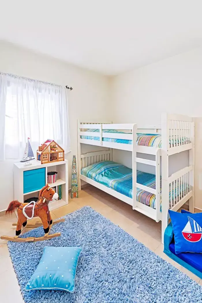 דירה משפחתית בהרצליה בעיצוב ענבל יפה (בנין ודיור , אלכס סורל) דירה משפחתית בהרצליה בעיצוב ענבל יפה (בנין ודיור , אלכס סורל)