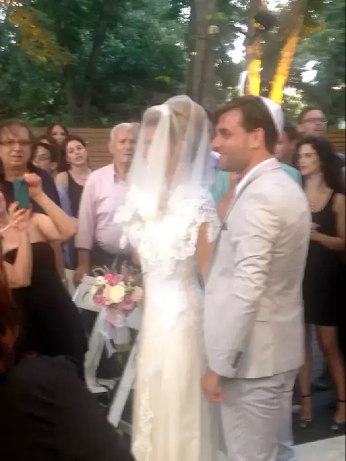 עדי הימבלוי (תמונות גולשים) עדי הימבלוי (תמונות גולשים)