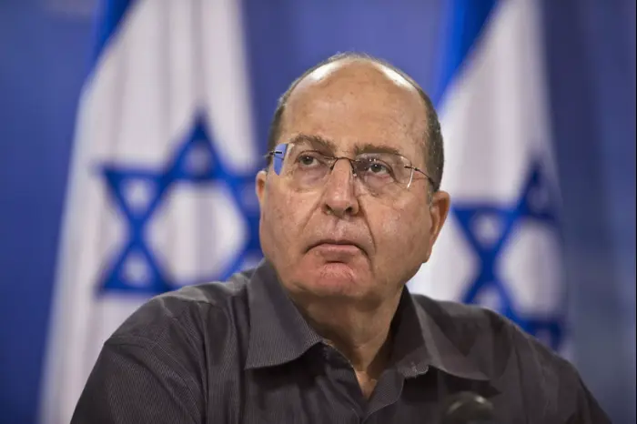שר הביטחון משה בוגי יעלון בקריה, מבצע צוק איתן, יולי 2014 (רויטרס) שר הביטחון משה בוגי יעלון בקריה, מבצע צוק איתן, יולי 2014 (רויטרס)