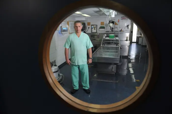 מנהל המכון לרפואה משפטית באבו כביר ד"ר חן קוגל , ספטמבר 2014 (מערכת וואלה! NEWS , ראובן קסטרו) מנהל המכון לרפואה משפטית באבו כביר ד"ר חן קוגל , ספטמבר 2014 (מערכת וואלה! NEWS , ראובן קסטרו)