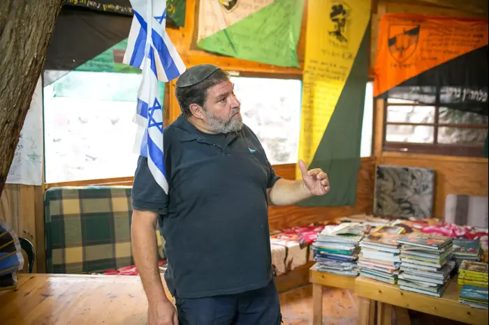 מיכאל חיימוביץ' מהישוב בת עין, אוקטובר 2014 (נועם מושקוביץ) מיכאל חיימוביץ' מהישוב בת עין, אוקטובר 2014 (נועם מושקוביץ)