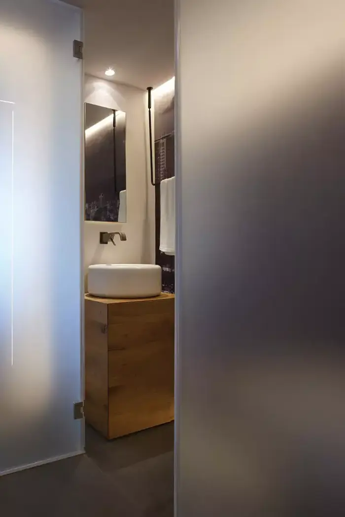 דירה במלון דירות תל אביבי; עיצוב: דיאנה שחר (יח"צ , עדי גלעד) דירה במלון דירות תל אביבי; עיצוב: דיאנה שחר (יח"צ , עדי גלעד)