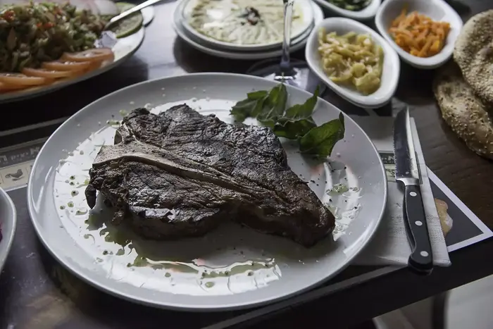 איציק הגדול (נמרוד סונדרס)
