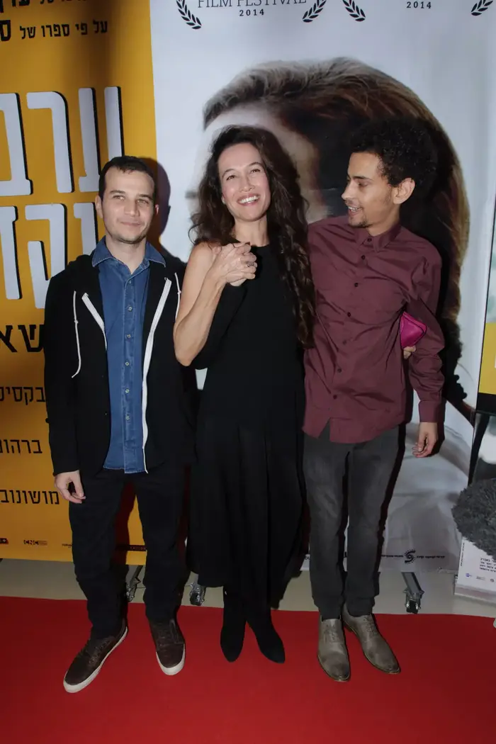 יעל אבקסיס, מיכאל מושונוב, תאופיק ברהום (רפי דלויה) יעל אבקסיס, מיכאל מושונוב, תאופיק ברהום (רפי דלויה)