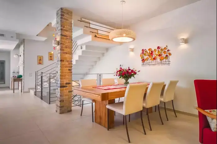 בית משפחתי בהוד השרון; אדריכלות ועיצוב פנים: דגנית קפלן (בנין ודיור , אלכס סורל) בית משפחתי בהוד השרון; אדריכלות ועיצוב פנים: דגנית קפלן (בנין ודיור , אלכס סורל)