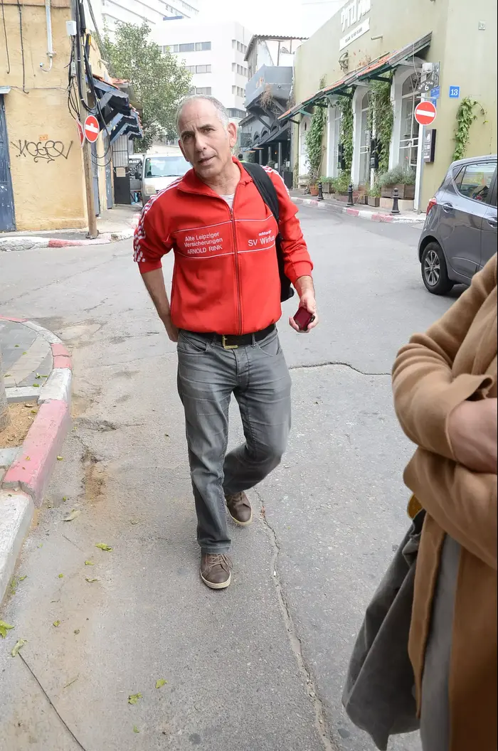 שי אביבי (אביב חופי) שי אביבי (אביב חופי)