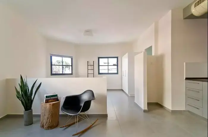 דירה בפלורנטין (בנין ודיור , אילן נחום) דירה בפלורנטין (בנין ודיור , אילן נחום)