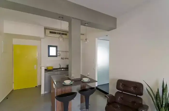 דירה בפלורנטין (בנין ודיור , אילן נחום) דירה בפלורנטין (בנין ודיור , אילן נחום)