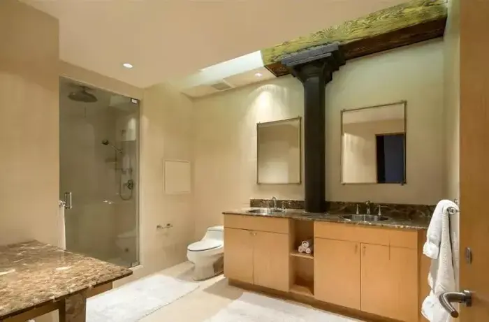 הלופט של אורלנדו בלום במנהטן (יח"צ , Elle decor) הלופט של אורלנדו בלום במנהטן (יח"צ , Elle decor)