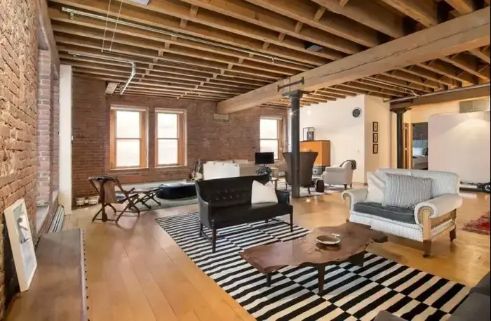 הלופט של אורלנדו בלום במנהטן (יח"צ , Elle decor) הלופט של אורלנדו בלום במנהטן (יח"צ , Elle decor)