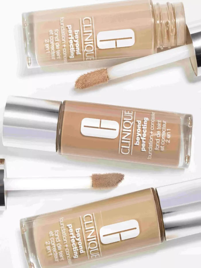 מייק אפ קונסילר Beyond Perfecting Foundation + Concealer של קליניק, 30 מ"ל, 220 שקלים (יח"צ) מייק אפ קונסילר Beyond Perfecting Foundation + Concealer של קליניק, 30 מ"ל, 220 שקלים (יח"צ)