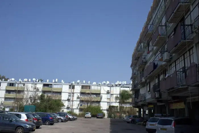 דירות עמידר ביפו, מרץ 2015 (ניב אהרונסון) דירות עמידר ביפו, מרץ 2015 (ניב אהרונסון)