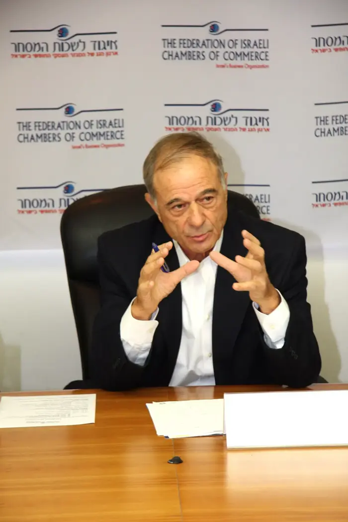 אוריאל לין, מחאת הארנונה. מרץ 2015 (יח"צ , איגוד לשכות המסחר) אוריאל לין, מחאת הארנונה. מרץ 2015 (יח"צ , איגוד לשכות המסחר)
