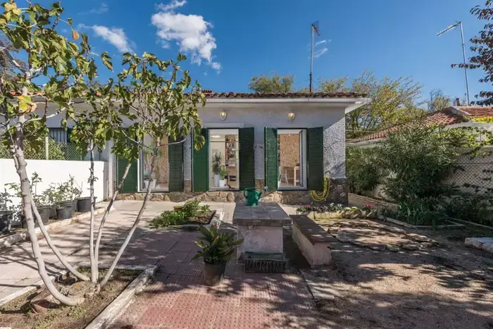 בית משפחתי עשוי MDF במדריד (בנין ודיור , Javier de Paz Garcia) בית משפחתי עשוי MDF במדריד (בנין ודיור , Javier de Paz Garcia)