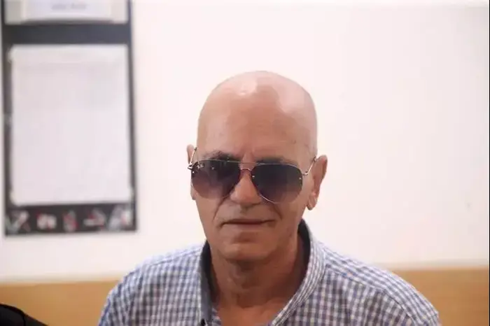 דני ביטון, אביו של אייל גולן, בית המשפט המחוזי בת"א, אפריל 2015 (מערכת וואלה! NEWS , מוטי קמחי) דני ביטון, אביו של אייל גולן, בית המשפט המחוזי בת"א, אפריל 2015 (מערכת וואלה! NEWS , מוטי קמחי)