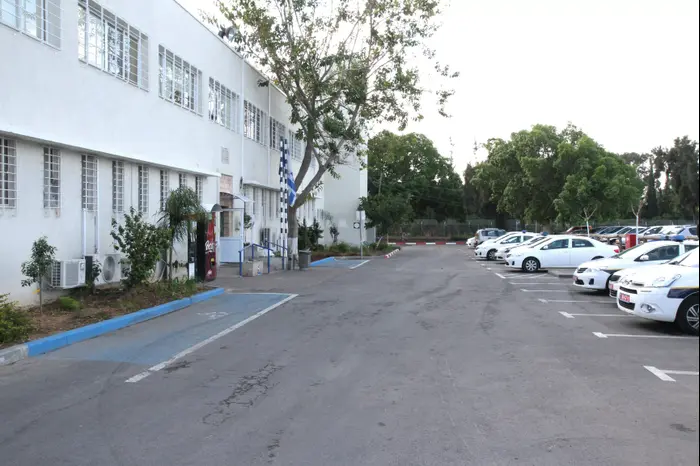 תחנת משטרת חדרה (שלומי גבאי) תחנת משטרת חדרה (שלומי גבאי)