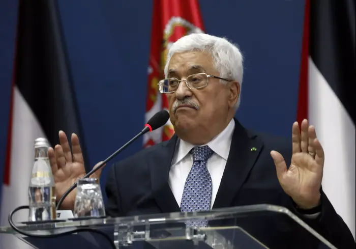 יו"ר הרשות הפלסטינית אבו מאזן בבלגרד, סרביה, 10 ביוני 2015 (AP) יו"ר הרשות הפלסטינית אבו מאזן בבלגרד, סרביה, 10 ביוני 2015 (AP)