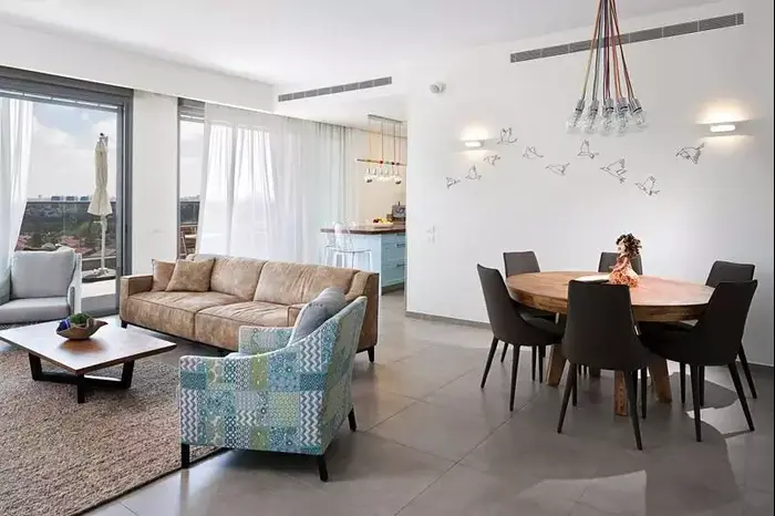 פנטהאוז באזור השרון; עיצוב פנים: ליאת בני פלד (אתר רשמי , אתר בניין ודיור, שי אפשטיין) פנטהאוז באזור השרון; עיצוב פנים: ליאת בני פלד (אתר רשמי , אתר בניין ודיור, שי אפשטיין)
