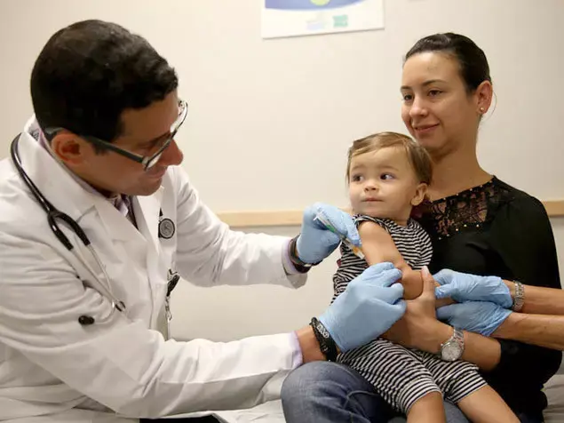 ילד בן 6 מת מדיפתריה בספרד (מערכת וואלה! NEWS) ילד בן 6 מת מדיפתריה בספרד (מערכת וואלה! NEWS)