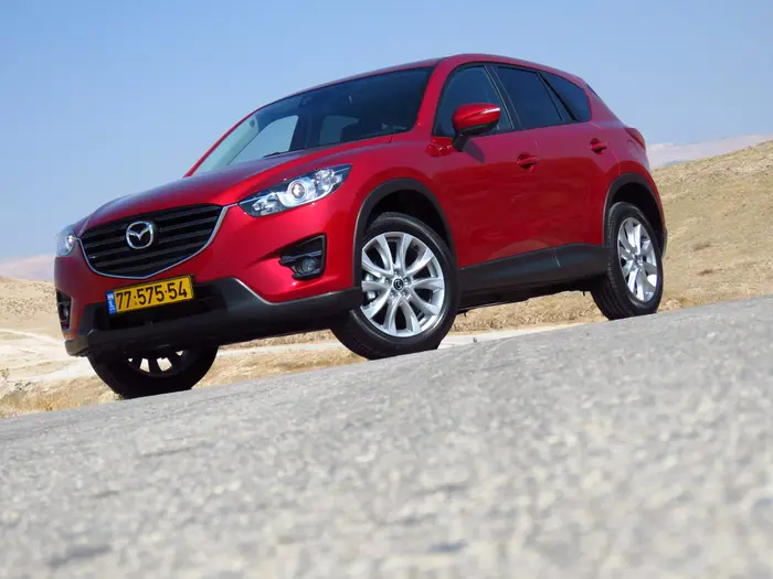 מבחן מאזדה CX5 מתיחת פנים. יולי 2015 (קובי ליאני) מבחן מאזדה CX5 מתיחת פנים. יולי 2015 (קובי ליאני)