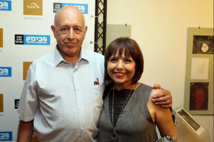 ניצה שאול (יח"צ , איציק בירן) ניצה שאול (יח"צ , איציק בירן)