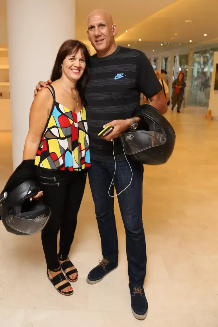 דורון ג'מצ'י (יח"צ , איציק בירן) דורון ג'מצ'י (יח"צ , איציק בירן)