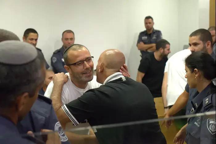 דודו בן שטרית, חשוד בפרשת 512, בהקראת הדיון. יולי 2015 (ניב אהרונסון) דודו בן שטרית, חשוד בפרשת 512, בהקראת הדיון. יולי 2015 (ניב אהרונסון)